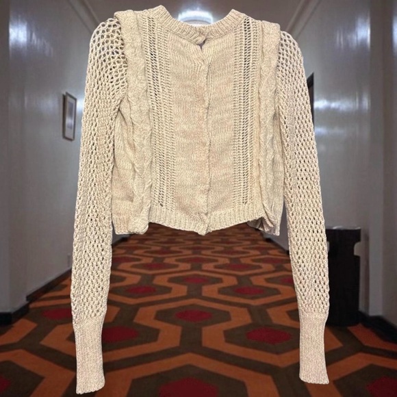 NWT WILDFOX Knitted Crochet Button-Back Cropped Sweater - Picture 3 of 8